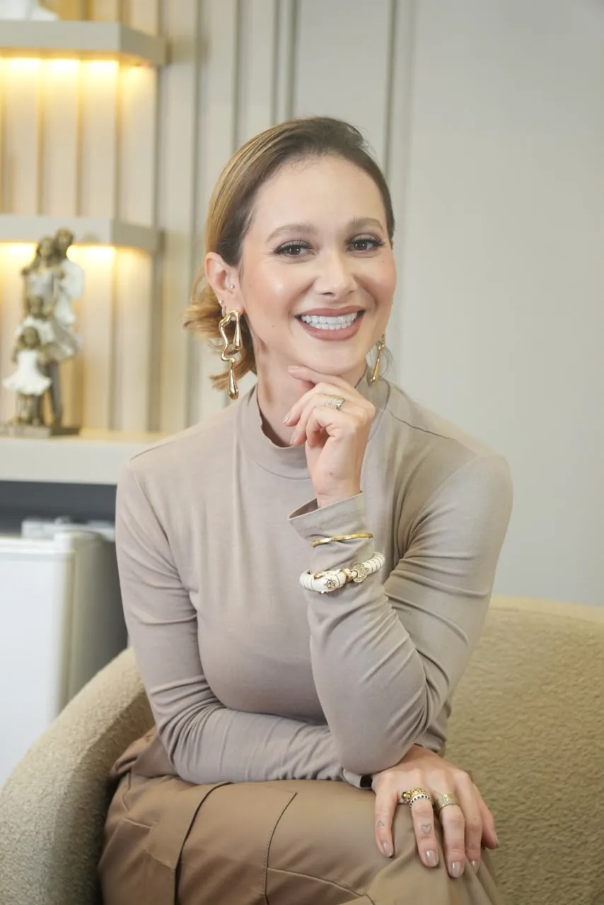 Dra. Andressa Almeida durante atendimento